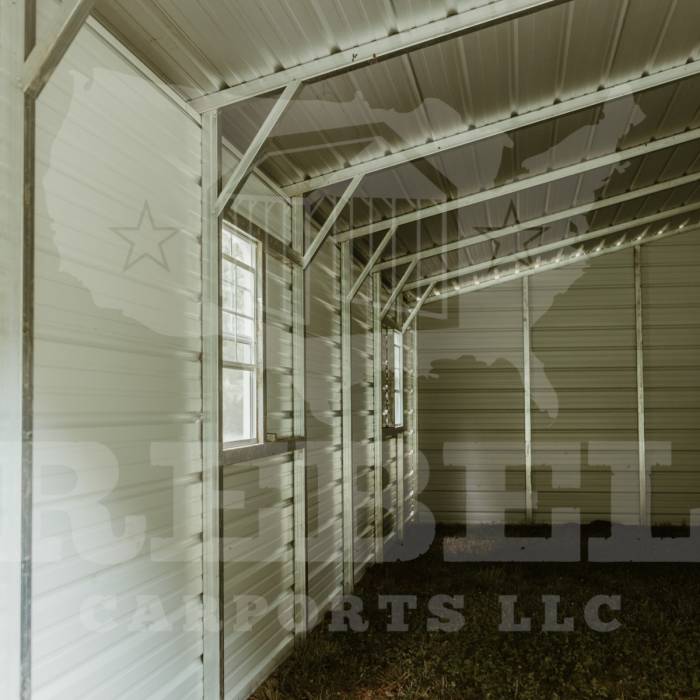 The Holloways 42x35x11x8 Straight Roof Horsebarn