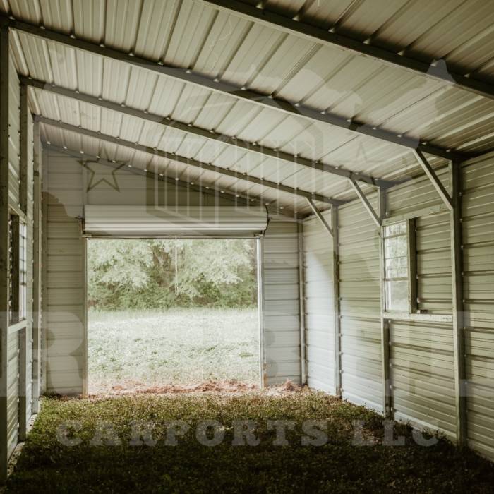 The Holloways 42x35x11x8 Straight Roof Horsebarn